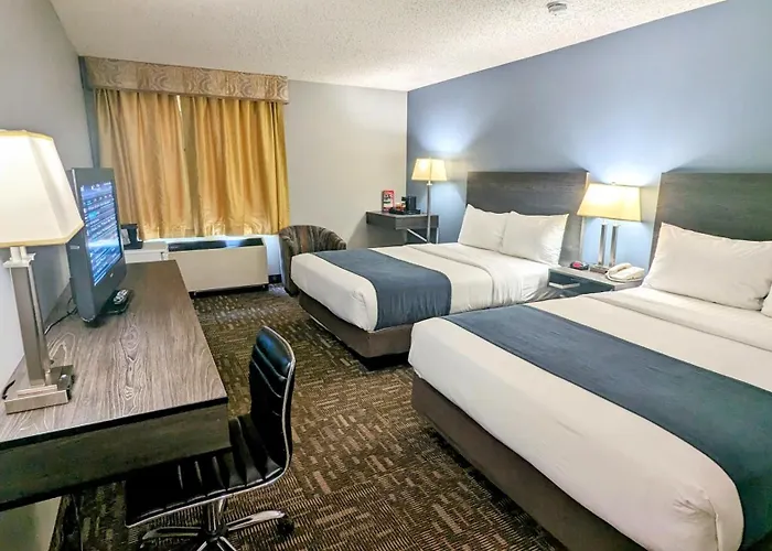 Crestwood Hotel